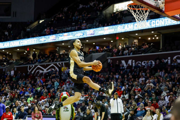 Bass Pro Tournament of Champions Missouri boys basketball dunk contest January 13 2024 Nate Latsch 25465